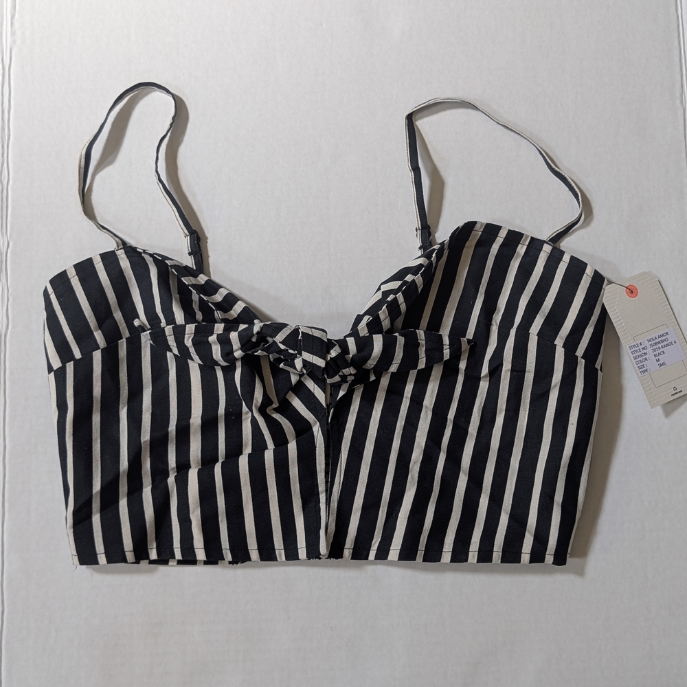 New Billabong striped bow tie crop top. Size Medium.